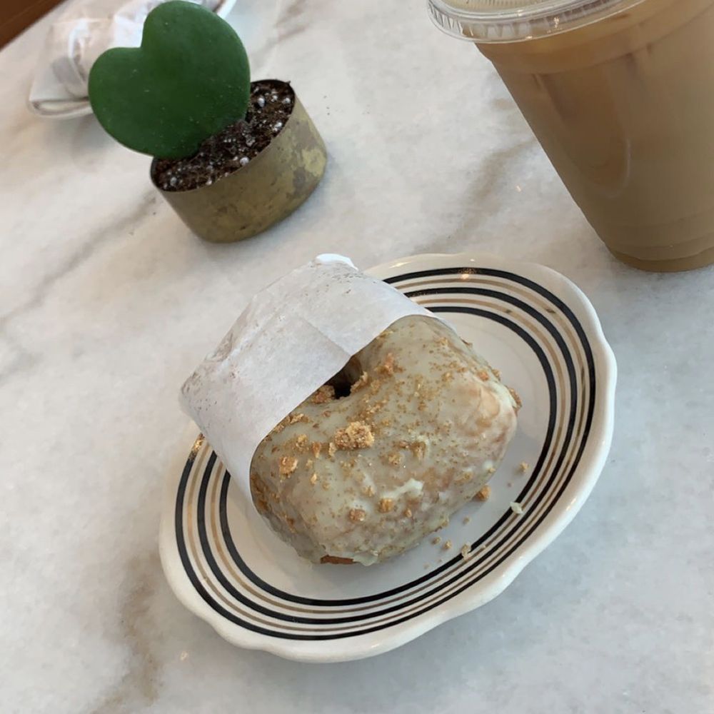 BKeDSHoP - Matcha Almond Crunch Vegan - Donuts Near Me - Charleston, South Carolina