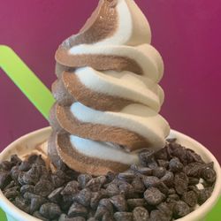 Yolickity Frozen Yogurt Bar - Custard twist with chocolate chips