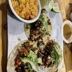 Mar Y Tierra - Ribeye tacos