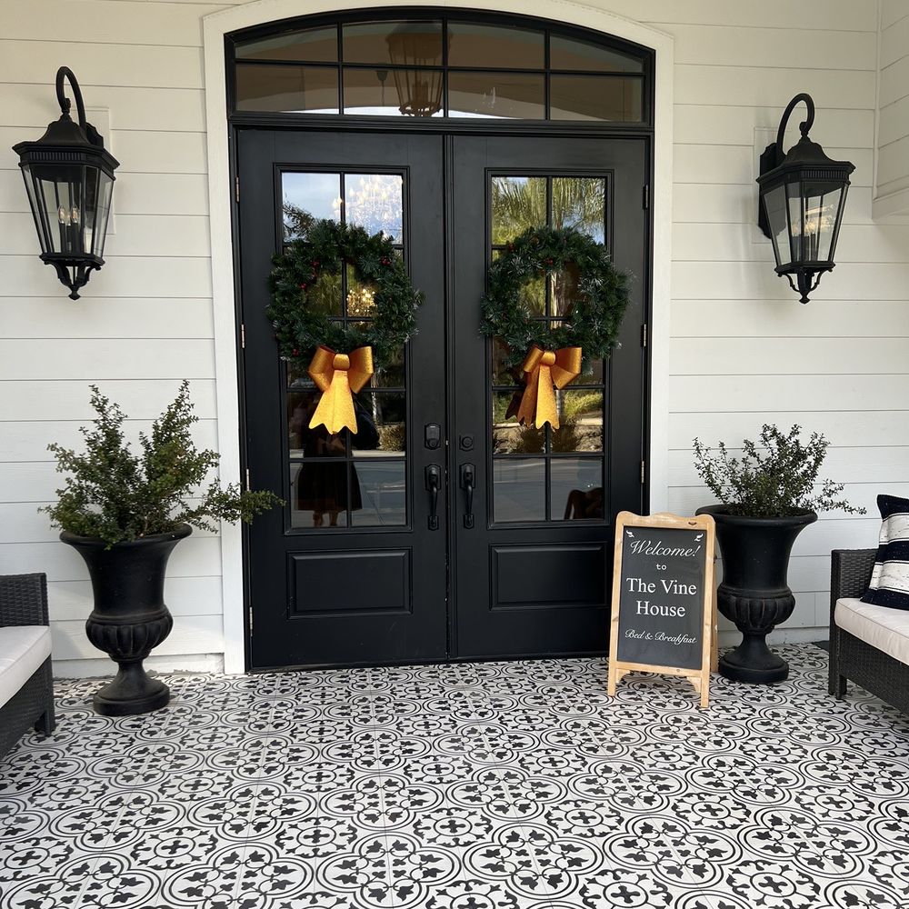 The Vine House Bed & Breakfast - Entrance - Bed & Breakfast Near Me - Temecula, California