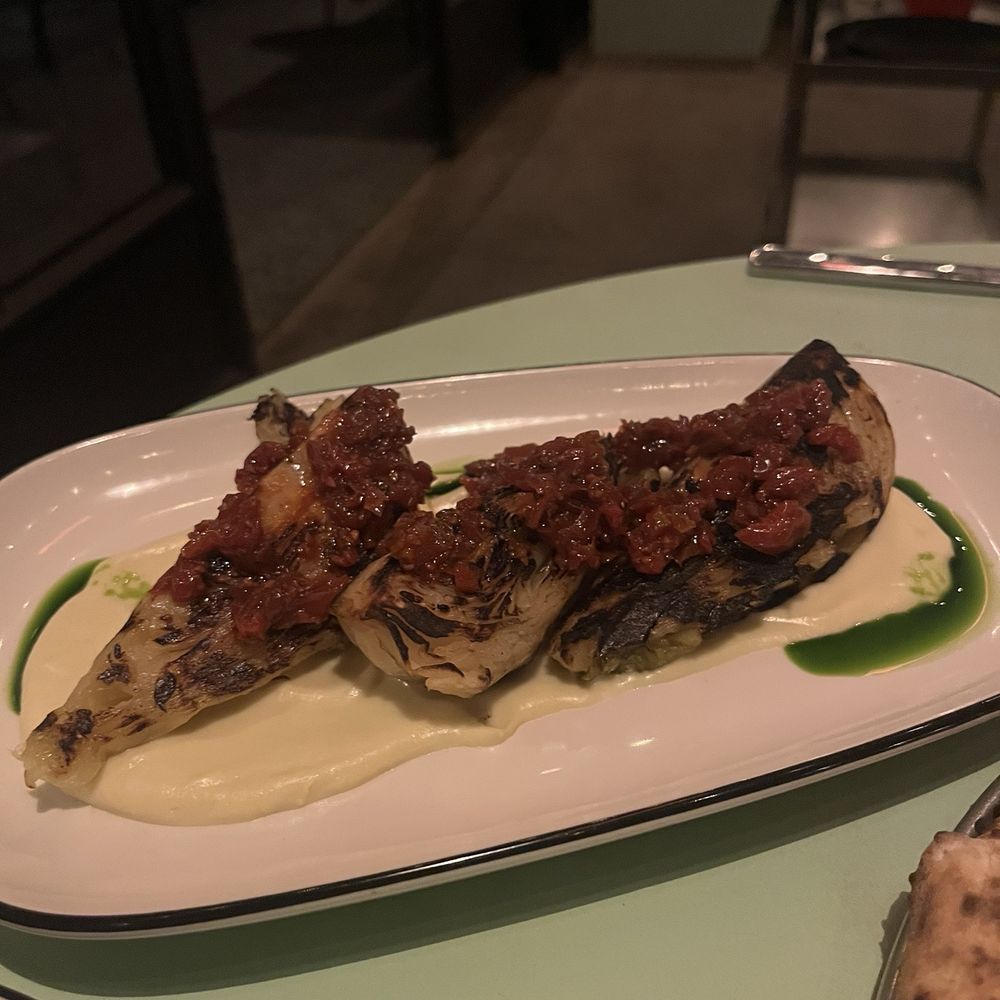 Wildcrust - Grilled cabbage with sun dried tomatoes and pecorino sauce - Pizza Near Me - Los Angeles, California Wildcrust - Grilled cabbage with sun dried tomatoes and pecorino sauce - Pizza Near Me - Los Angeles, California