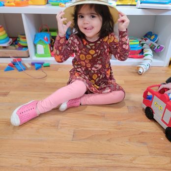 Michal Daycare - Child Care & Day Care Near Me - Los Angeles, California