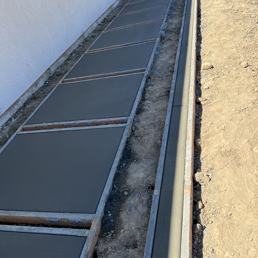 A&H Concrete Services - Concrete steps going down the side of the house. (4 in gap in between) - Masonry/Concrete Near Me - Galt, California A&H Concrete Services - Concrete steps going down the side of the house. (4 in gap in between) - Masonry/Concrete Near Me - Galt, California