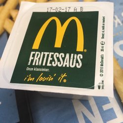 McDonald's - タルタルソースが付いてきました。ポテト用かな。