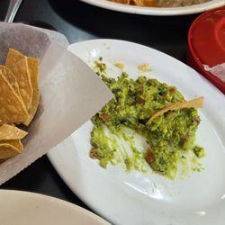 El Gallo Taqueria - Side of the BEST GUACAMOLE it was amazing!¡