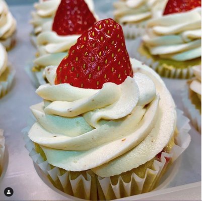 Sweetah's Gluten Free Bake Shop by null