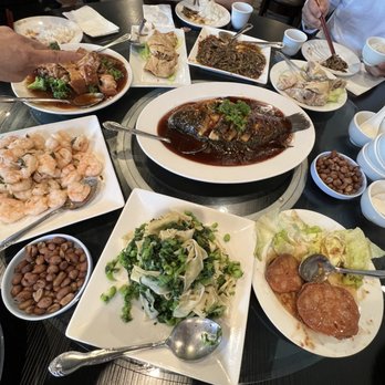 Chang's Garden - Dishes perfect for sharing - Chinese Near Me - Arcadia, California Chang's Garden - Dishes perfect for sharing - Chinese Near Me - Arcadia, California