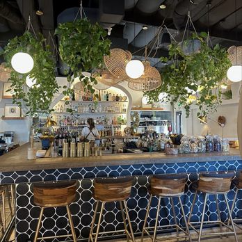 Luna Bistro Cafe - New American Near Me - Long Beach, California