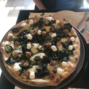 Pizzana Silver Lake - Gluten free Spinaci - Pizza Near Me - Los Angeles, California