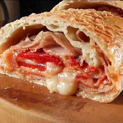 Pizzeria Sibaritas - Stromboli
