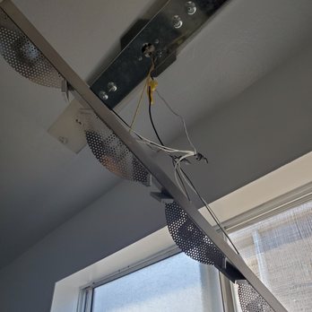 Jazmin Cleaning and Handyman Services - Damaged light pre repair - Handyman Near Me Jazmin Cleaning and Handyman Services - Damaged light pre repair - Handyman Near Me