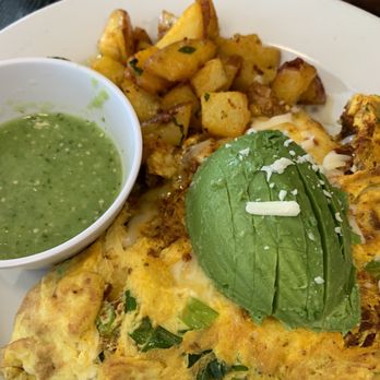 Momo's Cafe - Denver Omelette - American Near Me - Vallejo, California