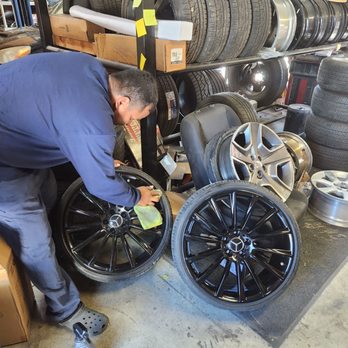 RimTek - Repairs on my wheels - Wheel & Rim Repair Near Me - Fresno, California RimTek - Repairs on my wheels - Wheel & Rim Repair Near Me - Fresno, California