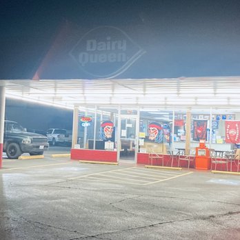 Dairy Queen - a gas station at night - Burgers Near Me - Winnsboro, Texas Dairy Queen - a gas station at night - Burgers Near Me - Winnsboro, Texas
