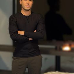 VIP Mobile Massage - Our Deep Tissue ,Swedish Specialist Louis.
Call now to book his session!