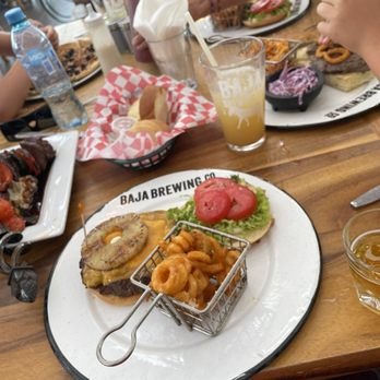 Baja Brewing Company - Cabo burger - American Near Me - Cabo San Lucas, BCS Baja Brewing Company - Cabo burger - American Near Me - Cabo San Lucas, BCS