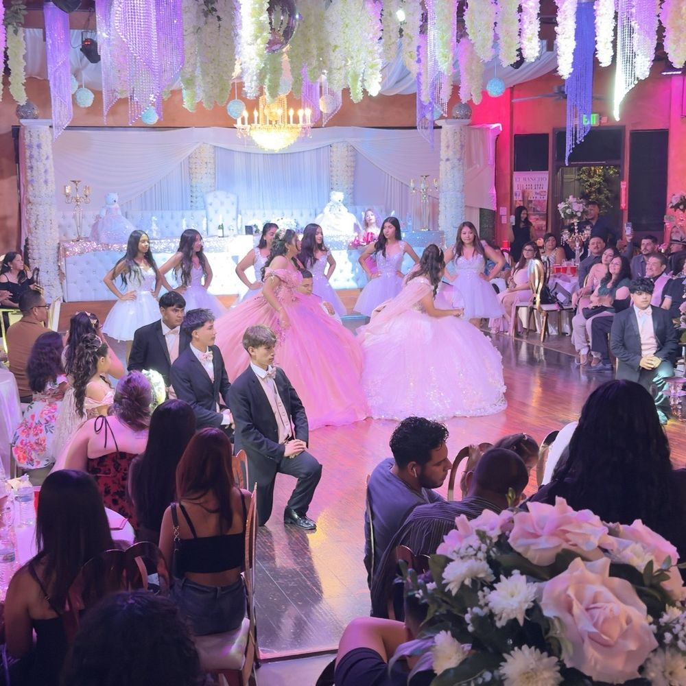 Enchanting Quinceanera Songs for Your Magical Waltz – Pretty Moment, image size:1000x1000