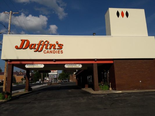 Daffin's Candies by null
