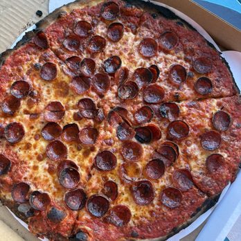Ozzy's Apizza - Pizza Near Me - Los Angeles, California