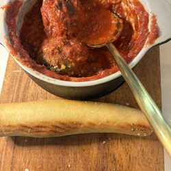 Stout's at the Shore - Meatballs and garlic sticks