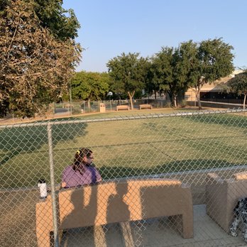 Dos Escuelas Park - Dog park - Parks Near Me - Henderson, Nevada Dos Escuelas Park - Dog park - Parks Near Me - Henderson, Nevada