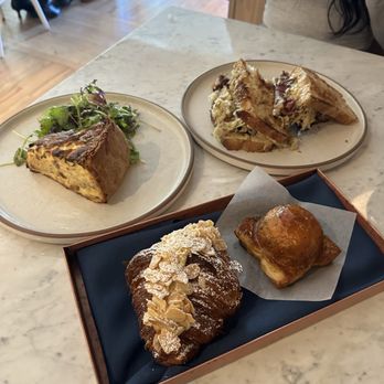 épicerie - Almond croissant, kougan aiman, Beef Pastrami, Quiche - Grocery Near Me - Austin, Texas épicerie - Almond croissant, kougan aiman, Beef Pastrami, Quiche - Grocery Near Me - Austin, Texas
