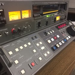 Wkyt Tv 27 Newsfirst - SONY beta machine for playing/recording and editing beta tapes