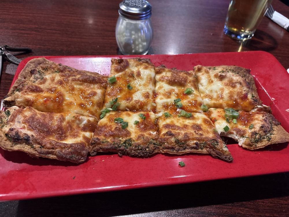 Tailgators Sports Bar And Grill Image