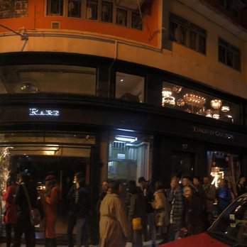 九記牛腩 - Line for take out! - Cantonese Near Me - Hong Kong, HK