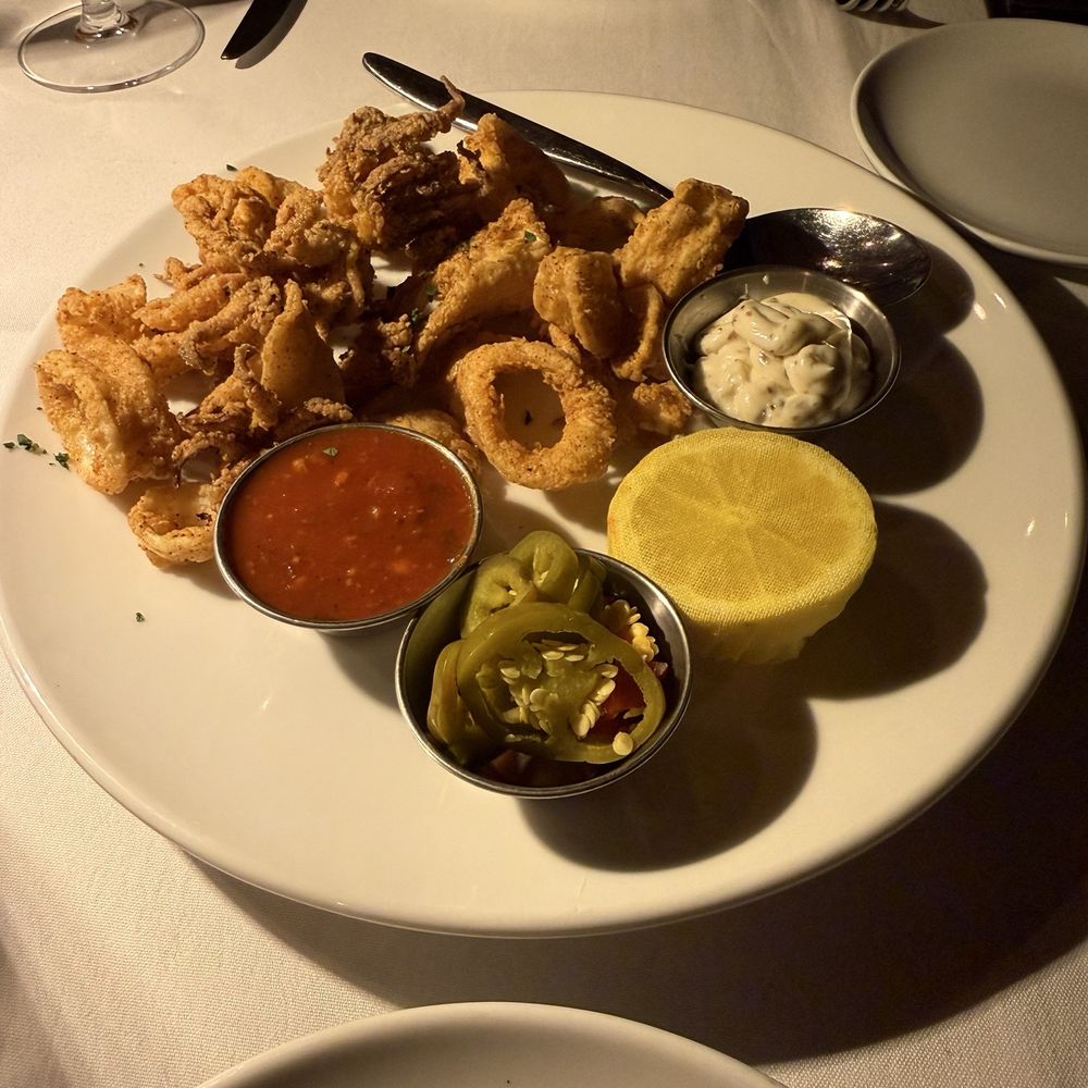 Bistecca - This is the calamari fritti with marinara sauce, garlic, aïoli, and the pickled jalapeño pepper peppers on the side. - Italian Near Me - Las Vegas, Nevada Bistecca - This is the calamari fritti with marinara sauce, garlic, aïoli, and the pickled jalapeño pepper peppers on the side. - Italian Near Me - Las Vegas, Nevada