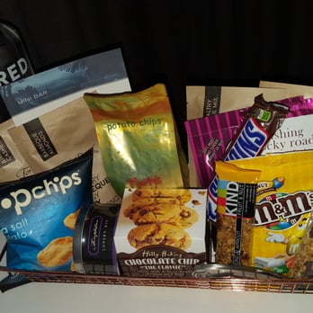 Kimpton Schofield Hotel - Snacks i thought were complimentary...were not and cost an arm and a leg - Hotels Near Me - Cleveland, Ohio