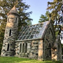 Manhattanville University  - Glass ceiling chapel