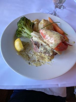 Anthony's Restaurant & Bistro by null
