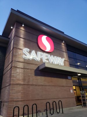 Safeway by null