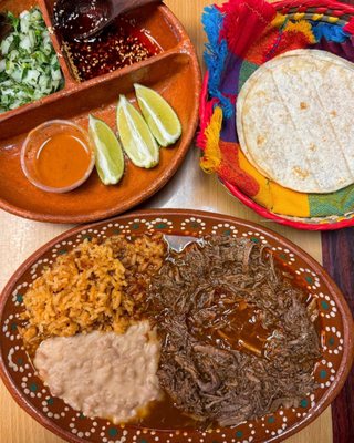 CH Y La Birria by null