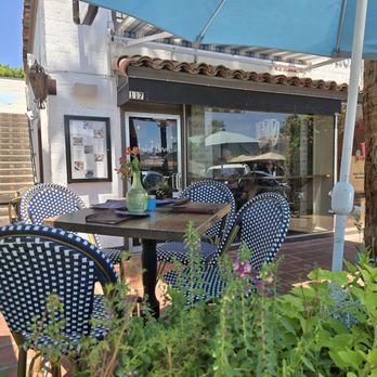 The Front Porch - Front of the restaurant - Cocktail Bars Near Me - Palm Springs, California The Front Porch - Front of the restaurant - Cocktail Bars Near Me - Palm Springs, California