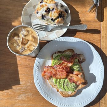 Fifth Vessel Coffee - This avocado toast what probably the best one I've ever had. It had some sort of lemony flavor that I an obsessed with. 10/10 recommend. - Coffee & Tea Near Me - Houston, Texas Fifth Vessel Coffee - This avocado toast what probably the best one I've ever had. It had some sort of lemony flavor that I an obsessed with. 10/10 recommend. - Coffee & Tea Near Me - Houston, Texas