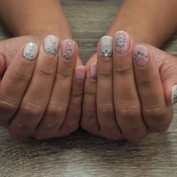 Raw Sugar Nails - Pretty n Pink Cream and pink hand painted with silver - Nail Salons Near Me - Waialua, Hawaii Raw Sugar Nails - Pretty n Pink Cream and pink hand painted with silver - Nail Salons Near Me - Waialua, Hawaii