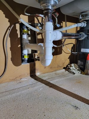 Gregsher Plumbing Renovations and Repairs Logo