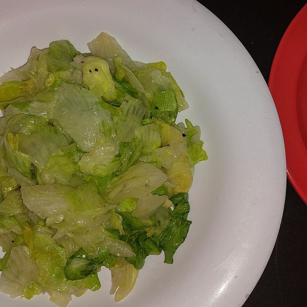 Babe's Chicken Dinner House - Salad with vinegarette dressing - Chicken Shop Near Me - Arlington, Texas Babe's Chicken Dinner House - Salad with vinegarette dressing - Chicken Shop Near Me - Arlington, Texas