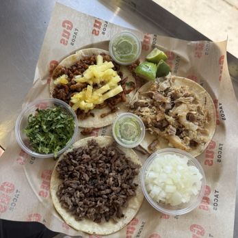 Gus Tacos - Mexican Near Me - Toronto, Ontario
