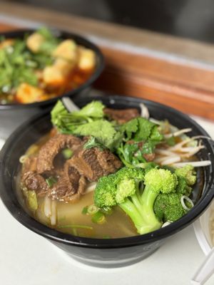 Mama's Noodle House by null