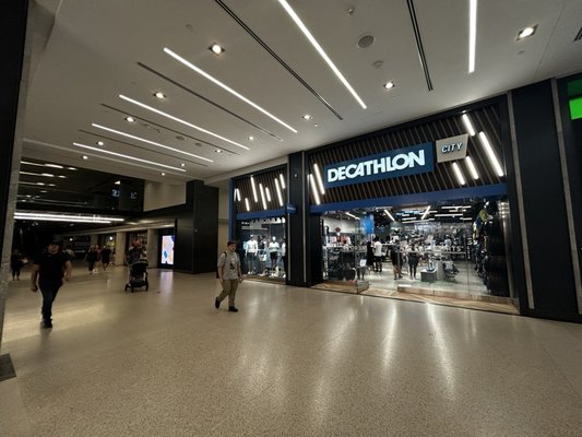 Decathlon Union Station by null