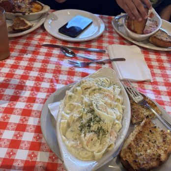 Gianni's Pizza - Fettuccine Alfredo with added shrimp - Italian Near Me - Monterey, California