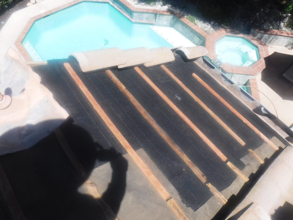 Slide of Agf Roofing