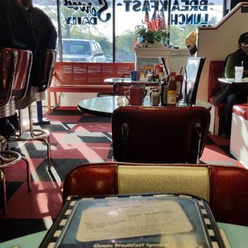 Classic Diner - Breakfast & Brunch Near Me - Virginia Beach, Virginia