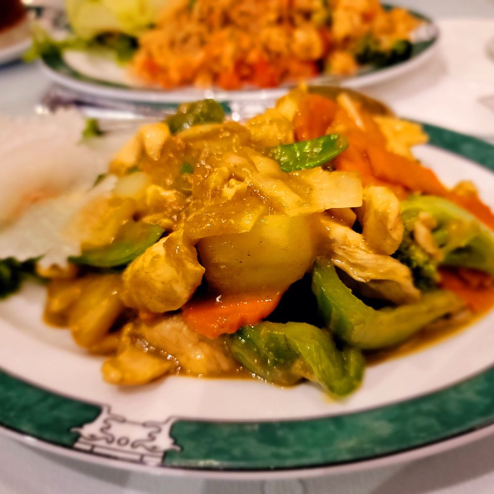 Angkor Restaurant - C6 - Moarn Chha Kroeung dish - Cambodian Near Me - Pittsburgh, Pennsylvania