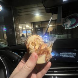 Waited 20 minutes for this tiny thing. Can't believe they charged me close to $8 for it. I would never serve this. Horrible. Waited 20 minutes for this tiny thing. Can't believe they charged me close to $8 for it. I would never serve this. Horrible.