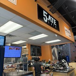 5 Ate Cafe