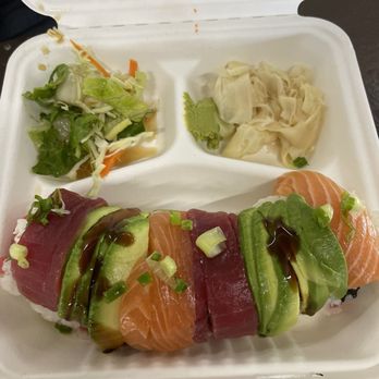 Makoto Sushi - Hawaiian Sunset Roll - Sushi Bars Near Me - Aiea, Hawaii Makoto Sushi - Hawaiian Sunset Roll - Sushi Bars Near Me - Aiea, Hawaii